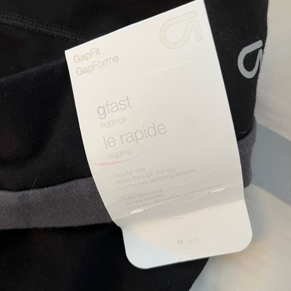 Tags still on, Gap Fit black capris, size M - Picture 6 of 7